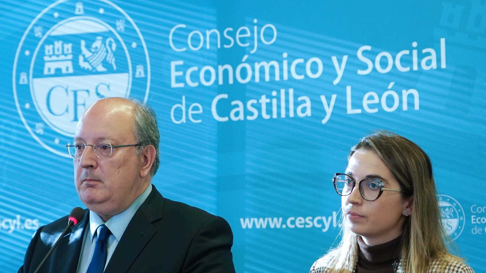II Foro Social del Grupo de Enlace del CES sobre Juventud con la presencia de Enrique Cabero y Sandra Ámez