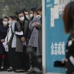 China administra la primera vacuna inhalada contra la Covid-19