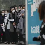 China administra la primera vacuna inhalada contra la Covid-19