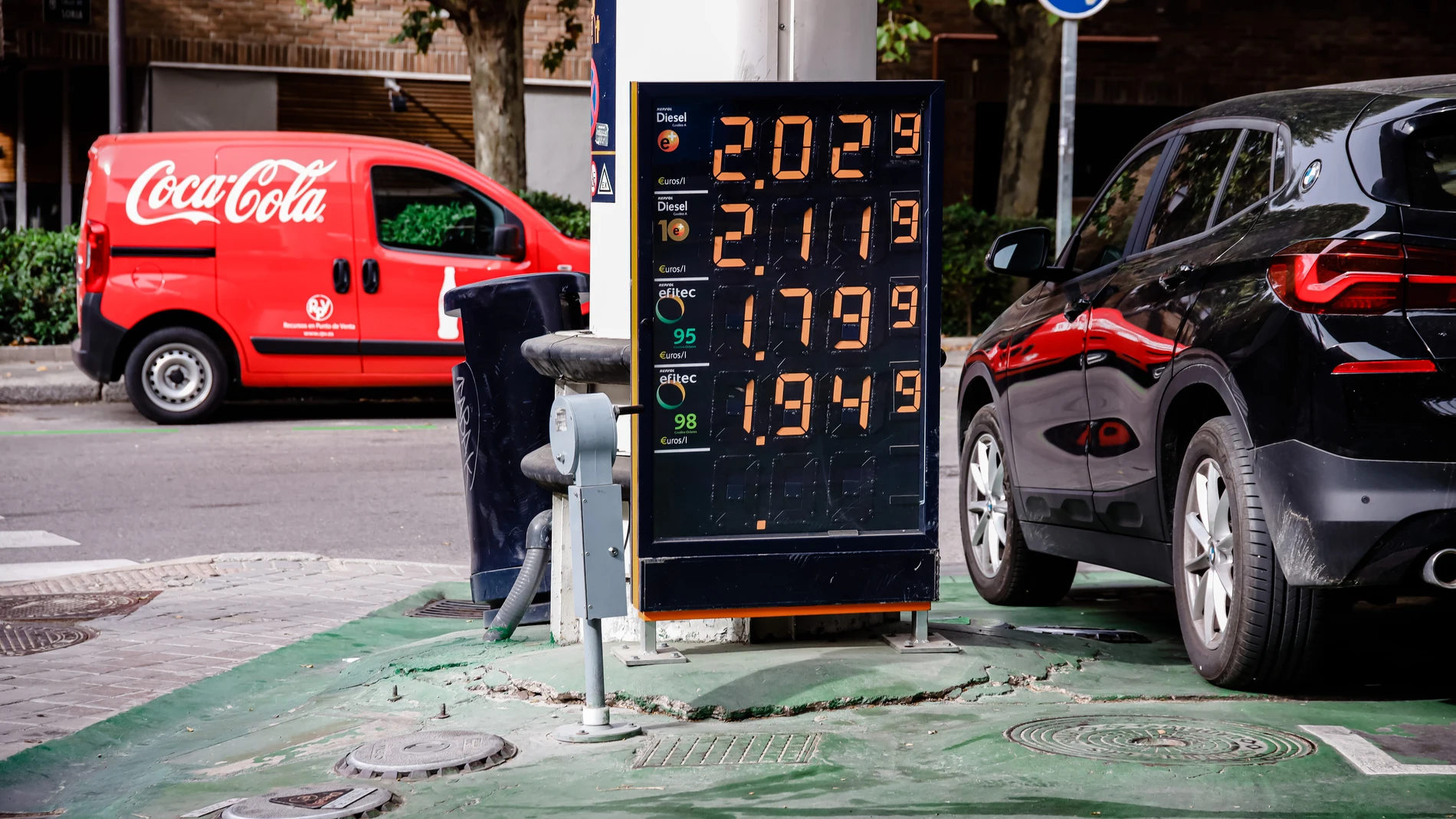 Precio del diésel en una gasolinera, a 27 de octubre de 2022, en Madrid (España)