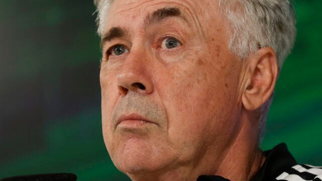 El entrenador italiano del Real Madrid, Carlo Ancelotti durante una rueda de prensa