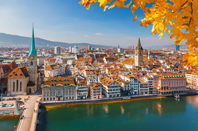 Vista panorámica del casco antiguo de la urbe suiza