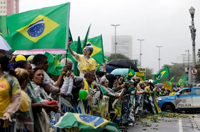 Miles de brasileños piden un golpe militar para que Lula no vuelva al poder