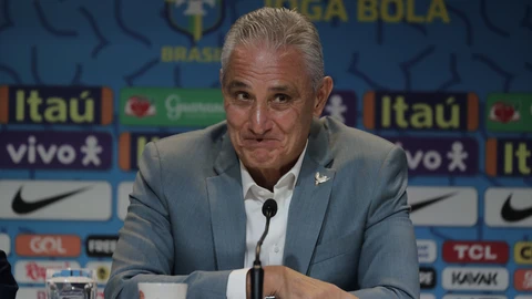 Tite, entrenador de la selección de fútbol de Brasil, anunció en rueda de prensa la lista final de 26 futbolistas brasileños convocados para el Mundial de Qatar 2022, en Río de Janeiro (Brasil). EFE/ Antonio Lacerda