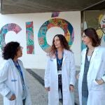 Giuliana Ríos, Mireia Forner y Anna Fàbregas, del Equipo EMMA de Vall d'Hebron