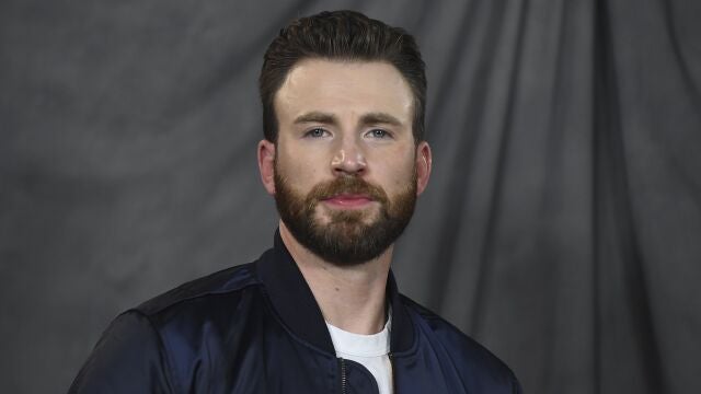 Chris Evans, el hombre vivo más sexy de 2022, según la revista 'People'