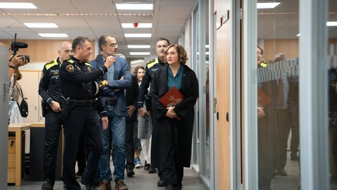 Visita de la alcaldesa Colau a la nueva comisaría de la Guardia Urbana
