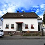 La madre de la niña de ocho años la escondió en la casa de sus padres en la ciudad alemana de Attendorn