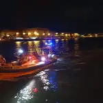 Una embarcación de la Cruz Roja de Bizkaia participa en labores de rescate