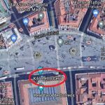 Situación del kilómetro Cero de la Puerta del Sol, donde se levanta una rosa de los vientos para darle más visibilidad