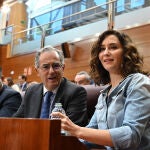 La presidenta Ayuso y el vicepresidente Ossorio, en la Asamblea de Madrid