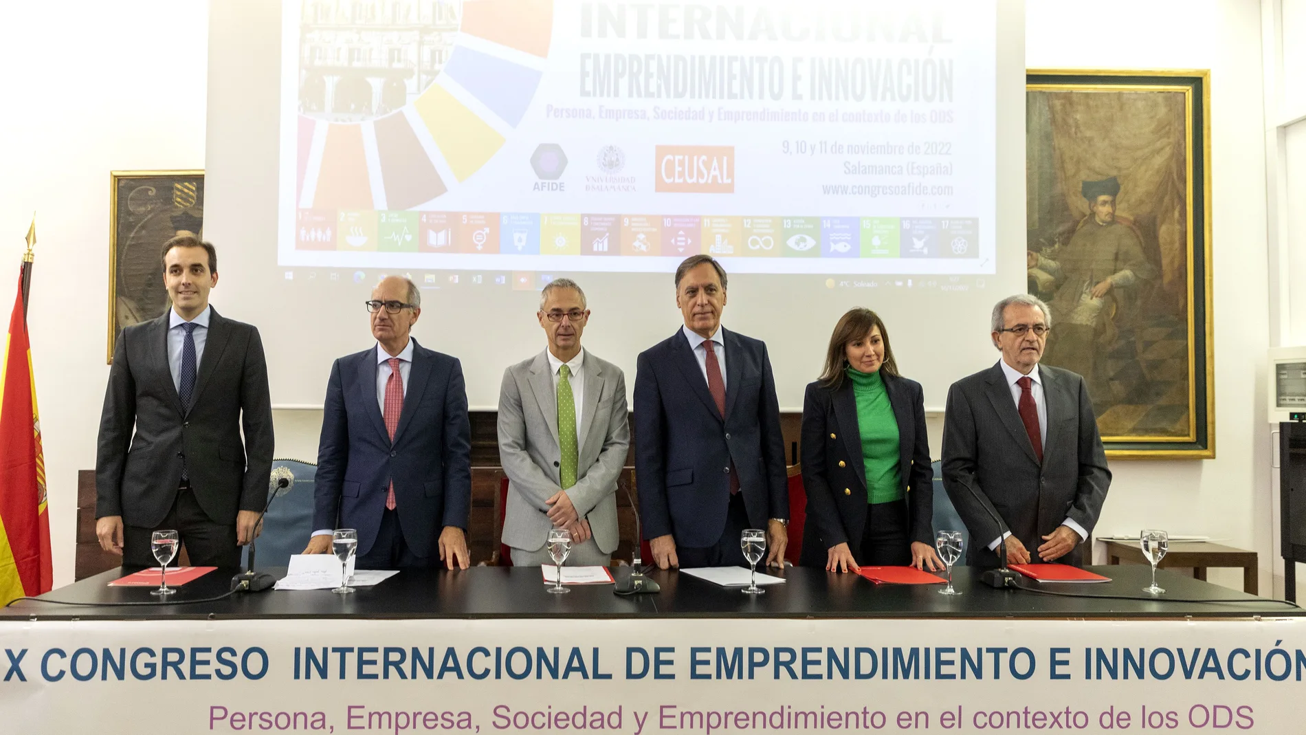 El rector de la Universidad de Salamanca, Ricardo Rivero, inaugura el Congreso junto al alcalde Carlos García-Carbayo y el presidente de la Diputación, Javier Iglesias, entre otras autoridades y expertos