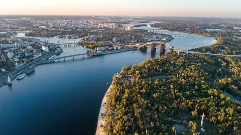El río Dniéper a su paso cerca de Kiev