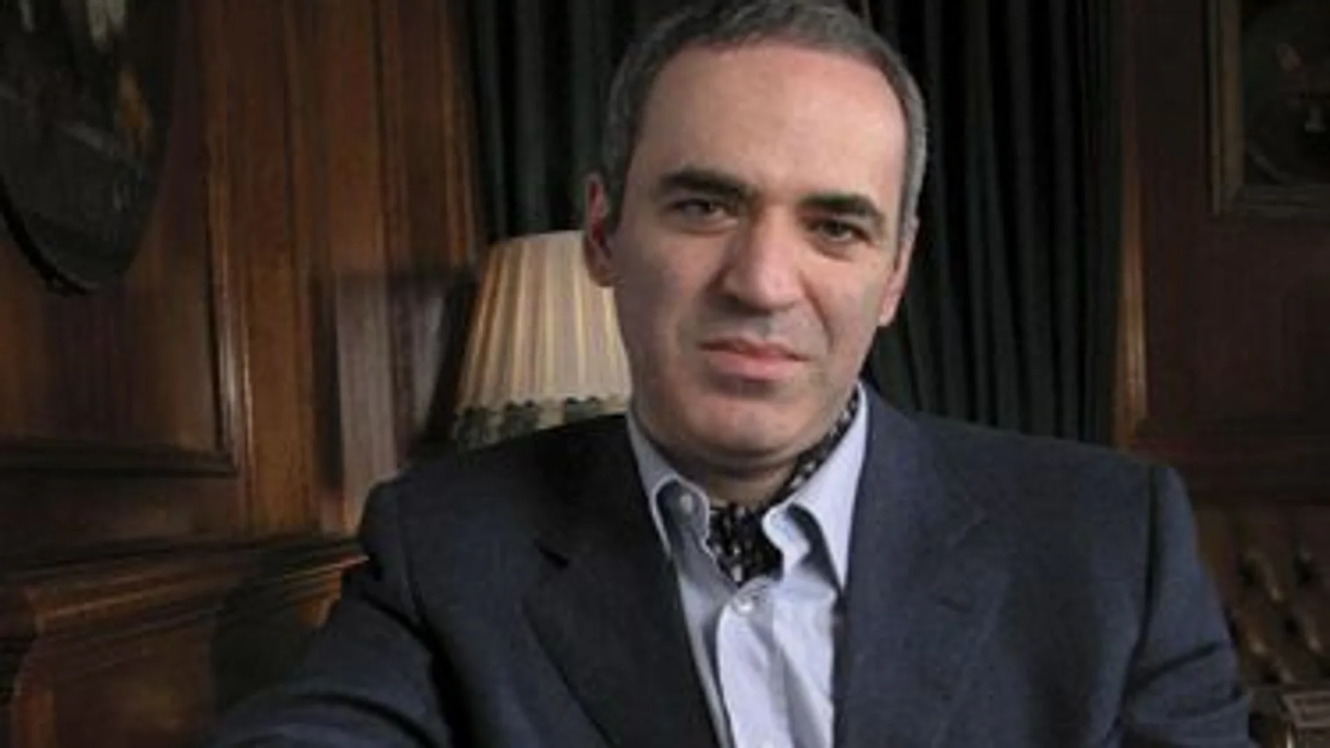 El excampeón mundial d ajedrez Garry Kaspárov