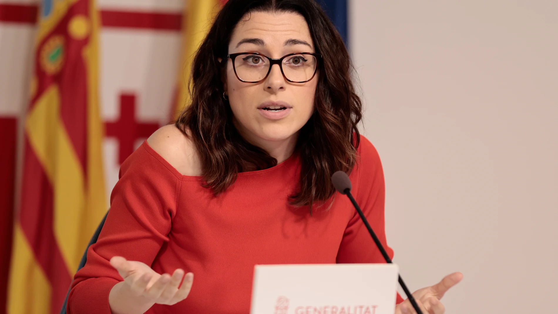 La vicepresidenta y Portavoz del Gobierno valenciano, Aitana Mas, durante la rueda de prensa posterior al Pleno del Consell