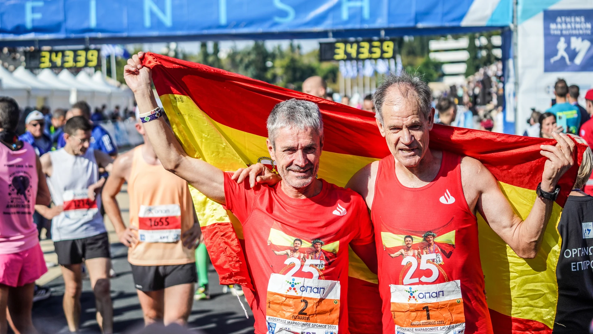 Abel Antón y Martín Fiz reeditan su pulso de 1997 en el Maratón de Atenas 2022