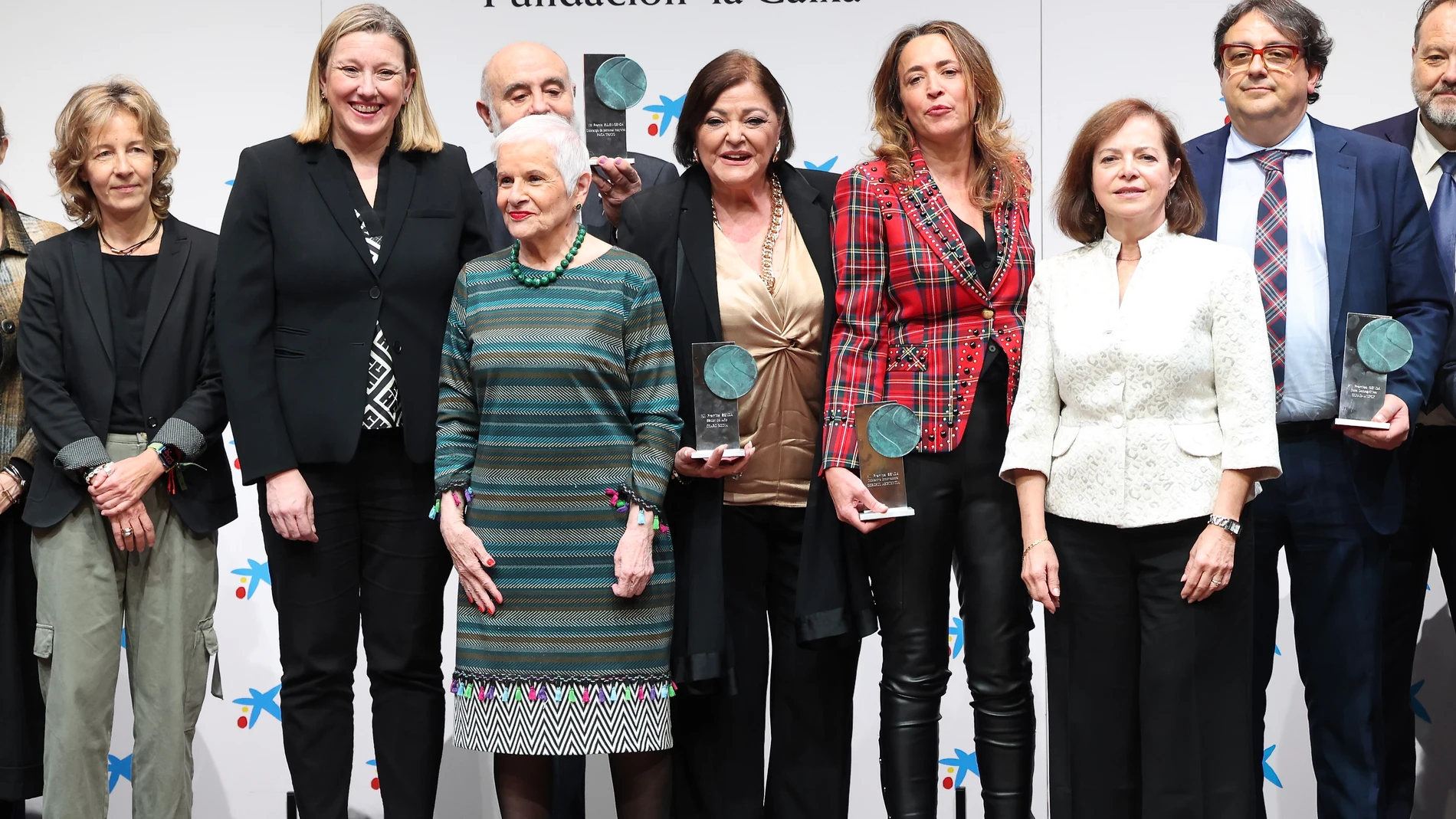 La consejera de Familia e Igualdad de Oportunidades, Isabel Blanco, participa en la entrega de los Premios SENDA.