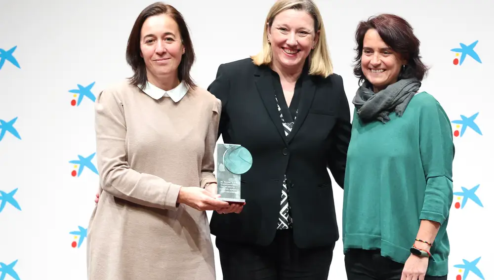 La consejera de Familia e Igualdad de Oportunidades, Isabel Blanco, participa en la entrega de los Premios SENDA.