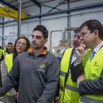 El presidente Fernández Mañuueco, visita la nueva fábrica de carpintería de madera Dicotex del Grupo Feltrero junto a la consejera María González-Corral