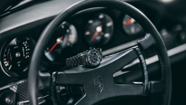 Porsche restaura un 911 de 1972 para que se parezca a un icónico reloj