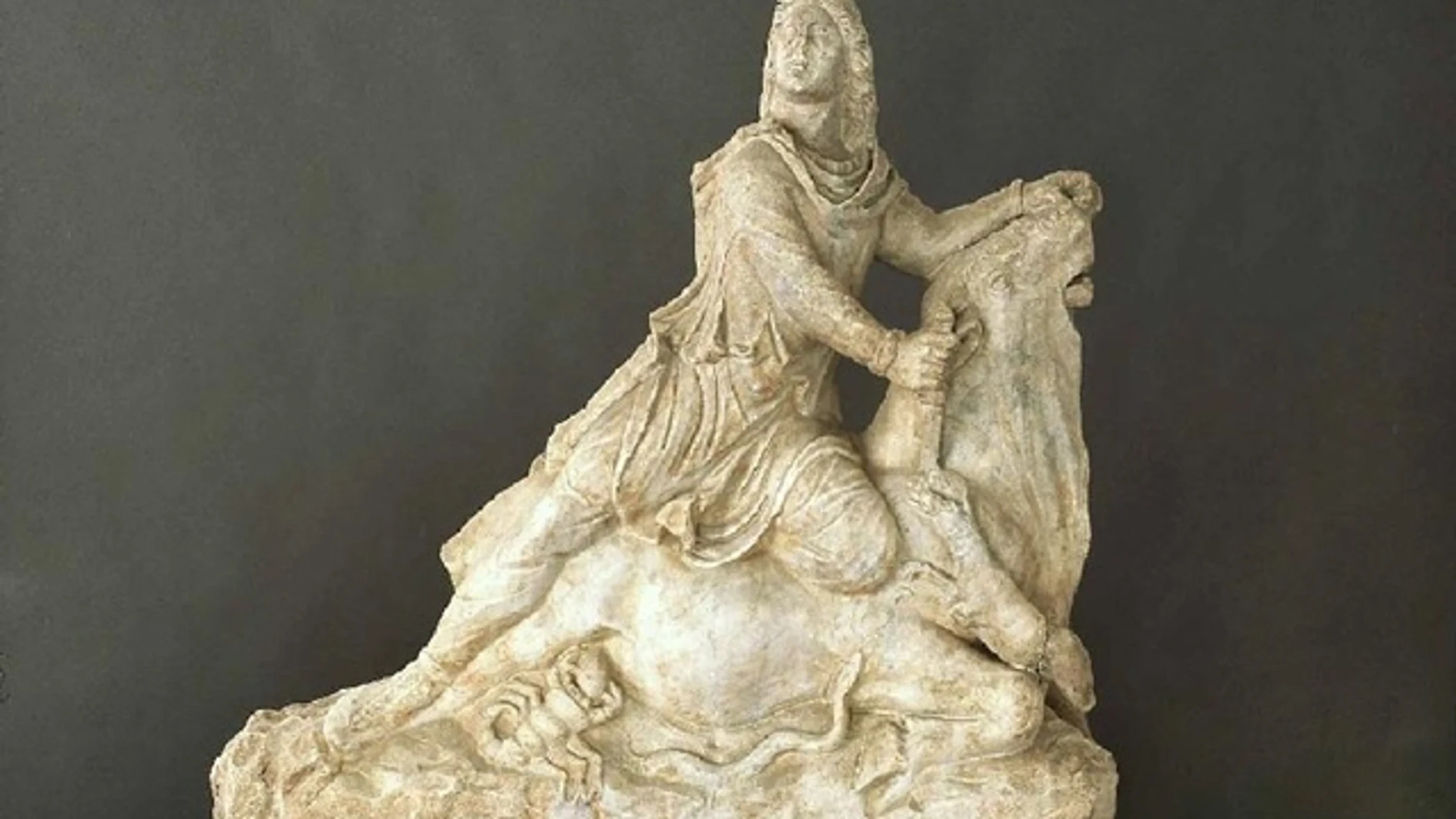 Escultura romana del dios Mihtra. JUNTA DE ANDALUCÍA