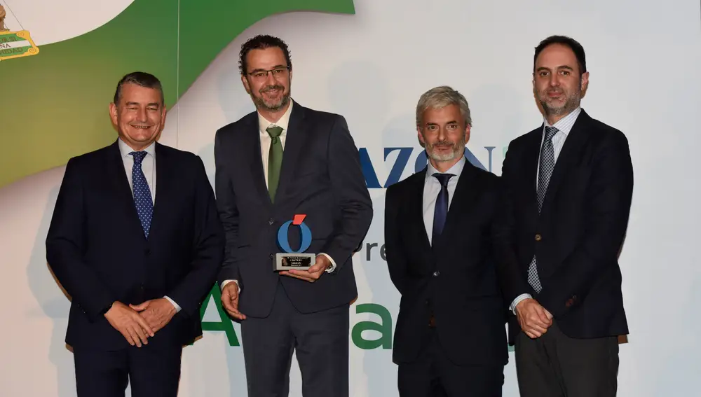 Francisco Roca, director de la fábrica de Cardivais, recibió el premio a la Excelencia por su compromiso durante la pandemia