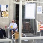 Imágenes de jubilados en el centro de Madrid
