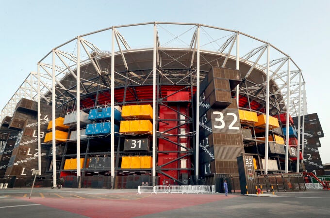 El estadio Estadio 974 es totalmente desmontable. EFE/ Alberto Estevez