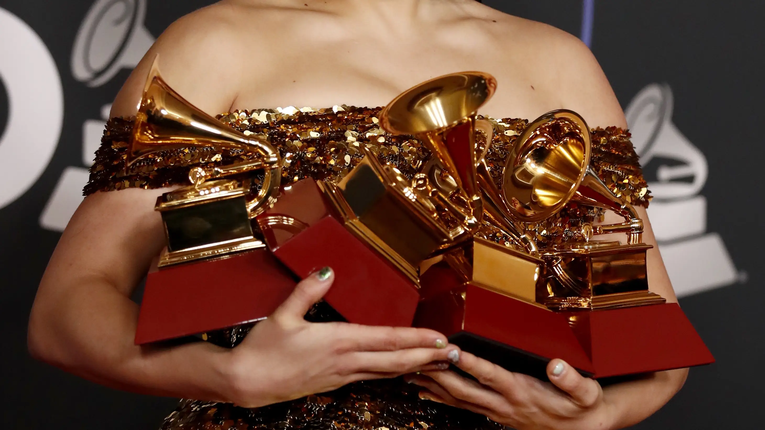 Rosalía y sus cuatro Grammy Latinos.