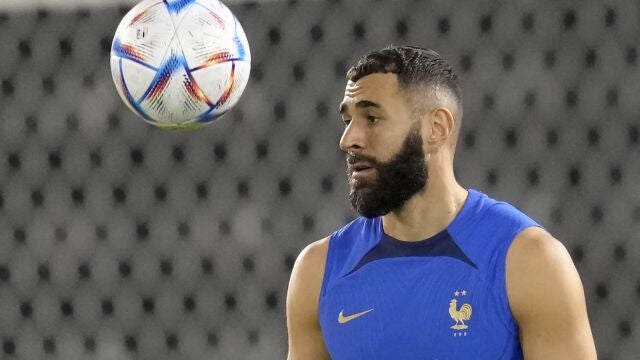 Karim Benzema se lesionó en el entrenamiento de este sábado