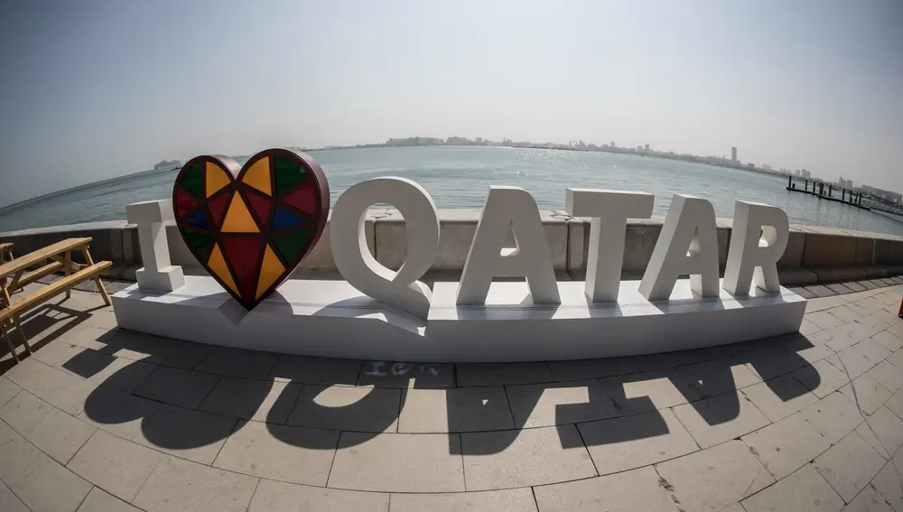 Vista general de la bahía de Catar a pocas horas del inicio del Mundial de Qatar 2022. EFE/ Esteban Biba
