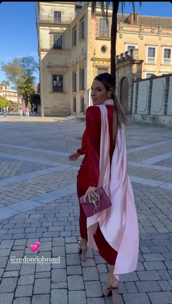Laura Matamoros con vestido de Redondo Brand