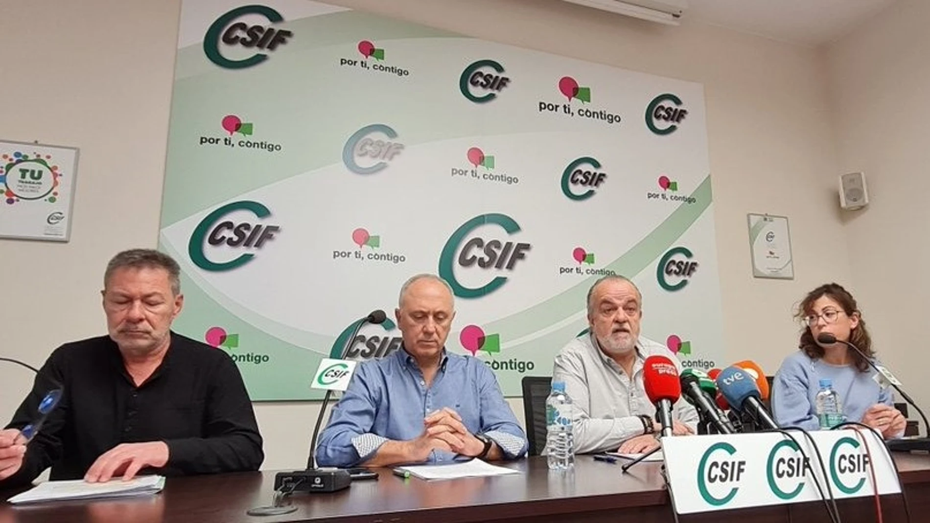 El presidente del sector de Sanidad de CSIF, Fernando Hontangas, en rueda de prensa para pedir un Pacto de Estado ante la "grave situación de emergencia nacional" de la sanidad pública. En Madrid (España), a 21 de noviembre de 2022.