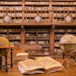 Libros gordos y redondos en la Biblioteca Histórica de la Universidad de Salamanca