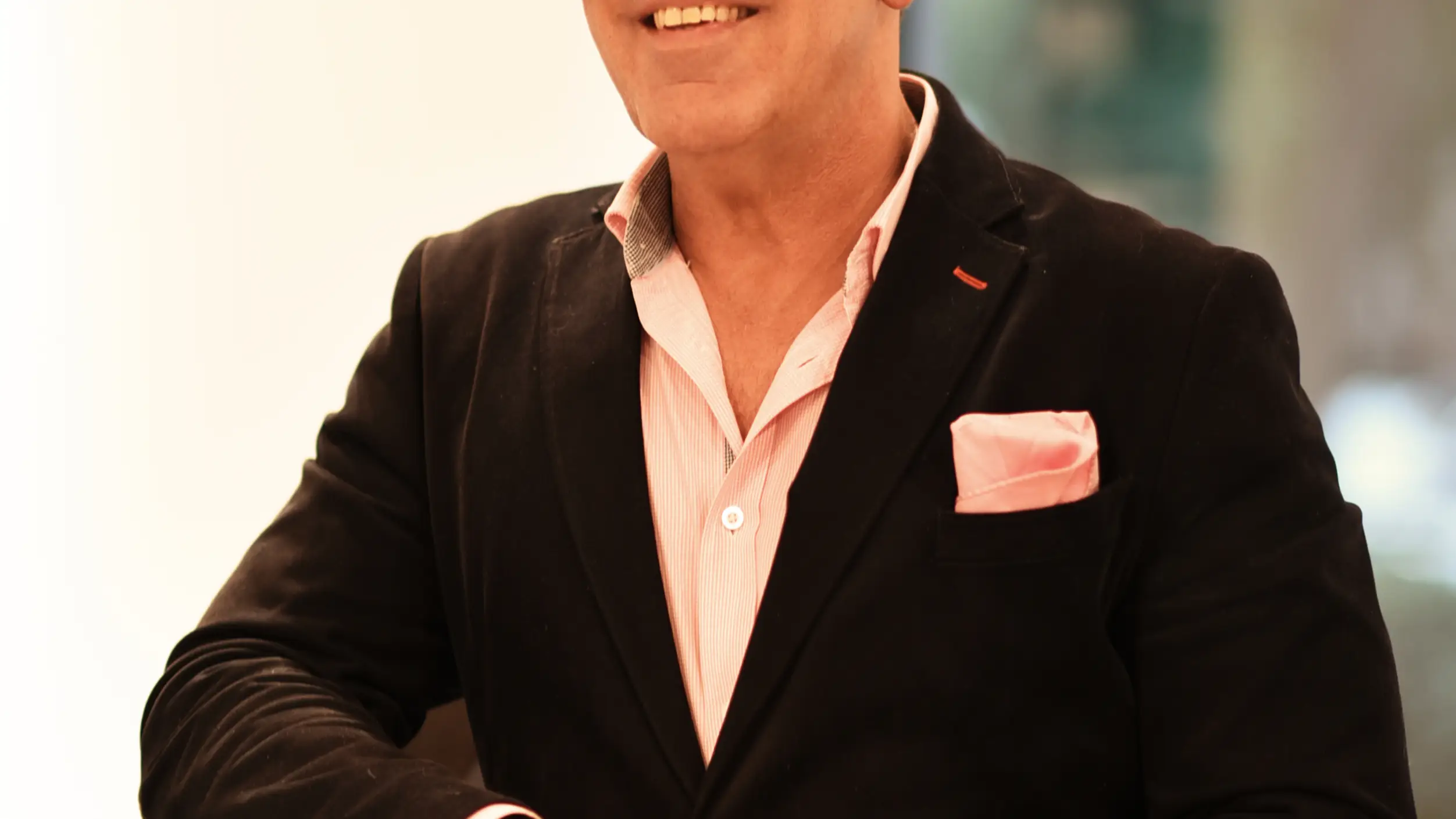 El galerista David Bardía