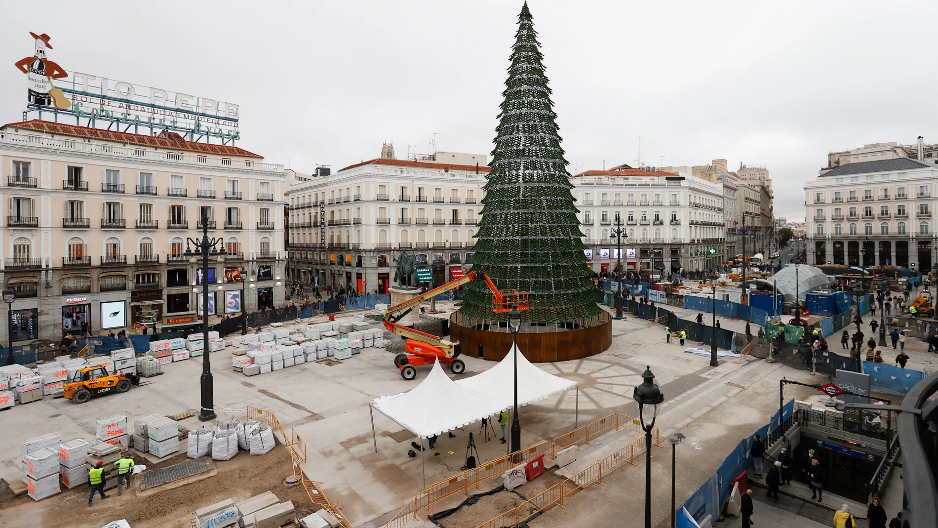 Vista de las obras que se están llevando a cabo en la Puerta del Sol