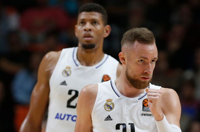 El alero del Real Madrid Dzanan Musa, durante el encuentro de la fase regular de la Euroliga de baloncesto ante el Valencia Basket