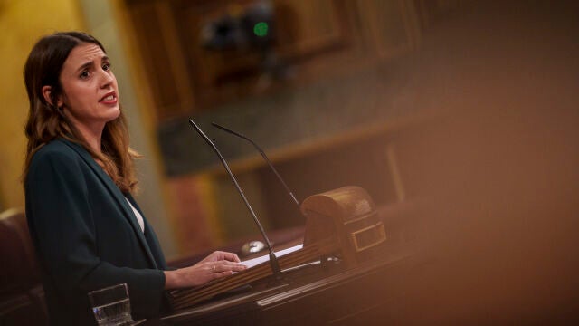 Irene Montero en el pleno del Congreso de los Diputados