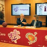 El presidente de la FBCYL, Óscar Castañeda Robles, suscribe el acuerdo con la directora General de la Mujer de la Junta, María Victoria Moreno