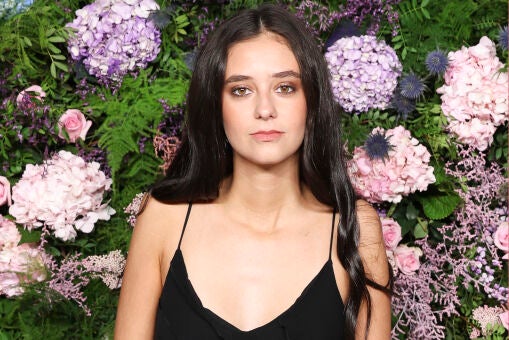 Victoria Federica nos traslada directamente a Formentera con el primer pantalón de lino de la primavera