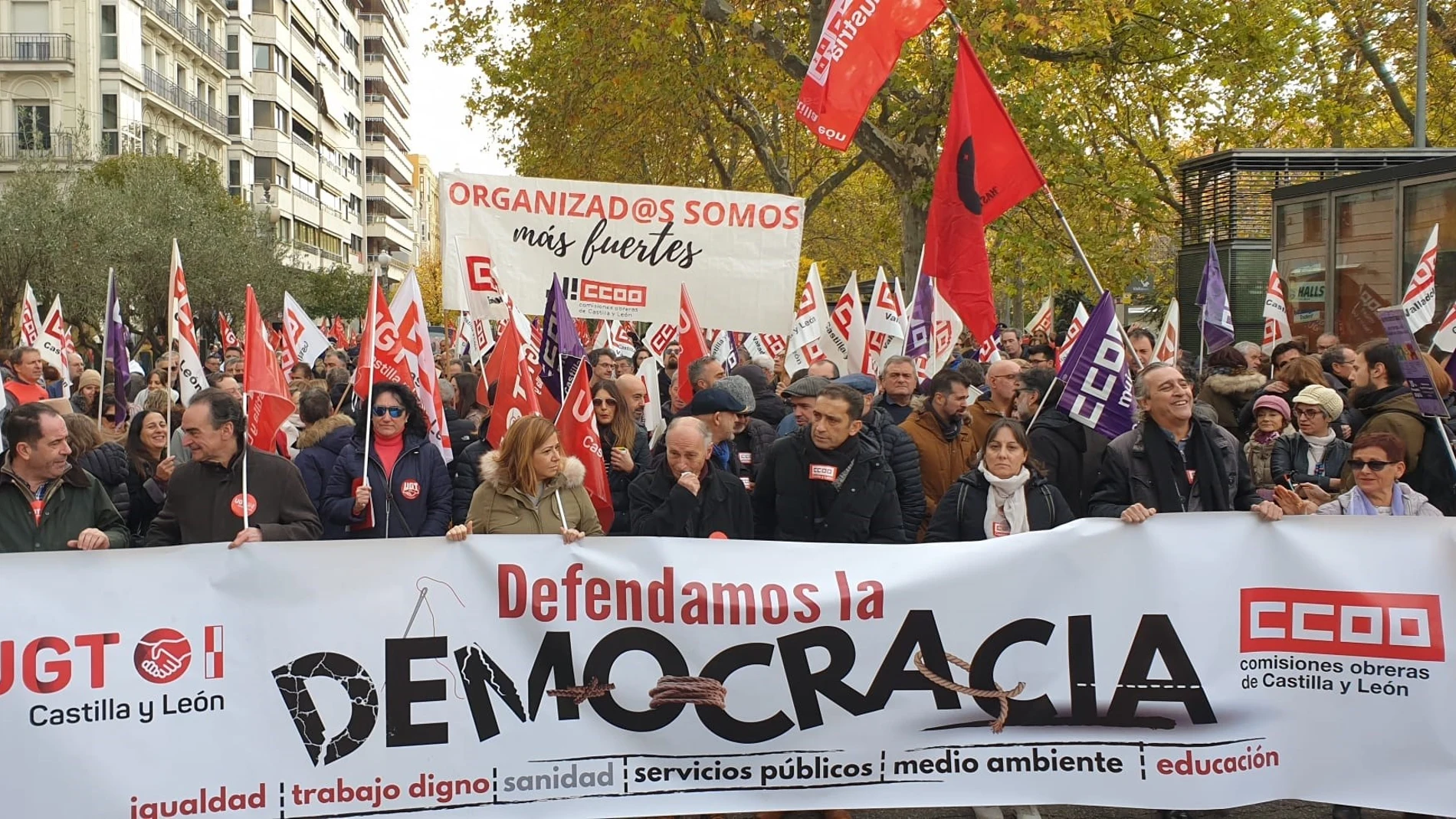 Un millar de personas se movilizan en Valladolid