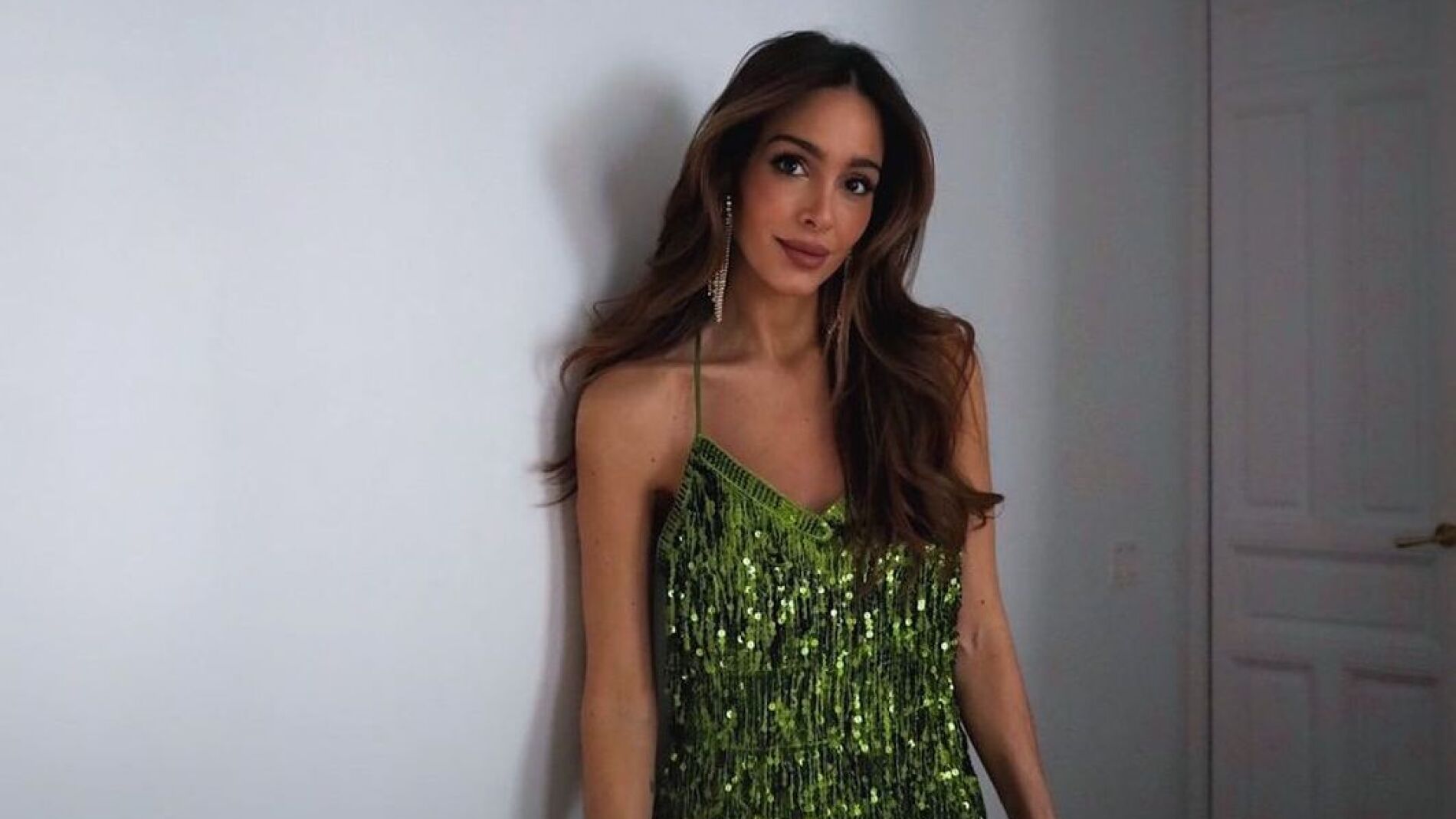 Vestido verde 2025 pull and bear