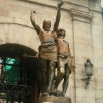 Monumento a Indíbil y Mandonio, en Lérida.