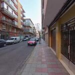 Calle de San Toribio de Mogrovejo, en León, donde se encuentra el establecimiento en el que se produjeron las denuncias por tenencia de armas prohibidas