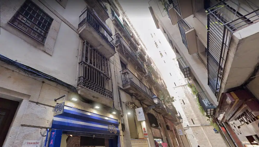 La segunda vivienda de Gaudí en Barcelona estaba solo a unos cuantos metros de la primera. Calle Espasaria, 10