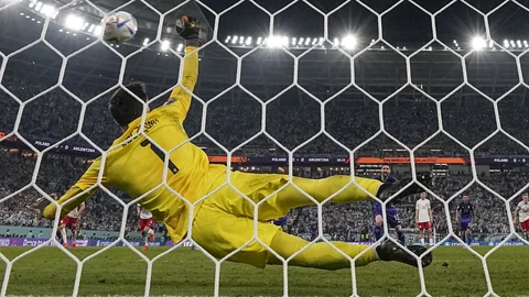 Wojciech Szczesny detuvo el lanzamiento de penalti de Messi en el Polonia - Argentina