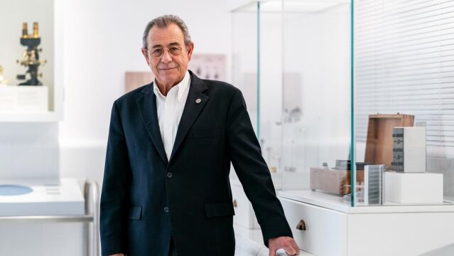 Víctor Grífols ha permanecido medio siglo en la compañía