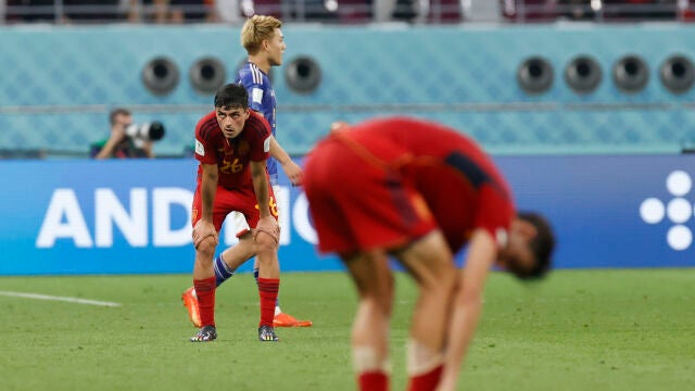 Jugadores de España, al final del partido