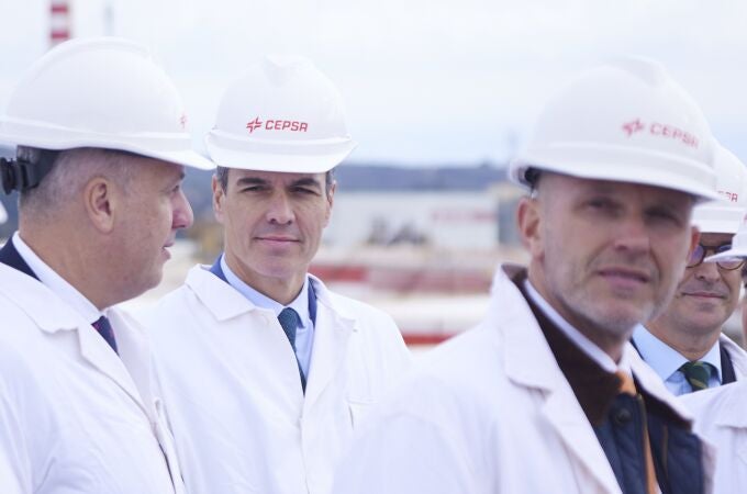 El presidente del gobierno de España, Pedro Sánchez, en la presentación del proyecto de Cepsa 'Valle andaluz del Hidrógeno Verde' en la Refinería Cepsa de San Roque