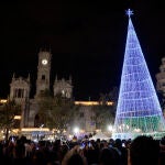 Árbol de Navidad en la plaza del Ayuntamiento de Valencia